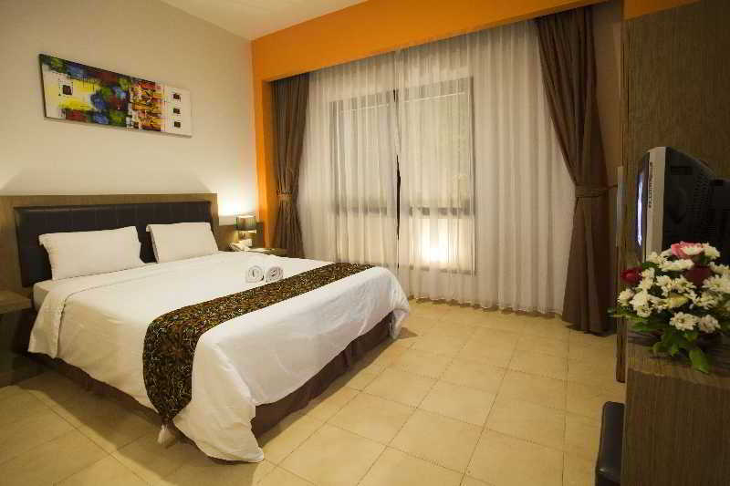 Jentra Dagen Hotel Malioboro Yogyakarta Esterno foto